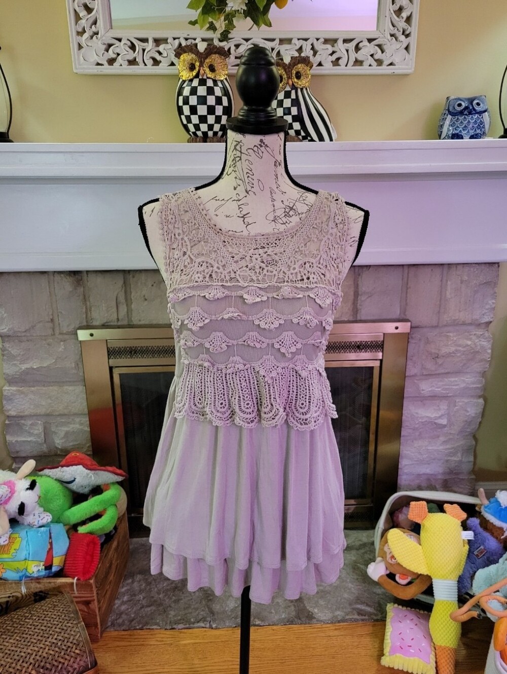 Charming Charlie Beige/Grey Crochet Lace Tiered Boho Sleeveless Top Size M